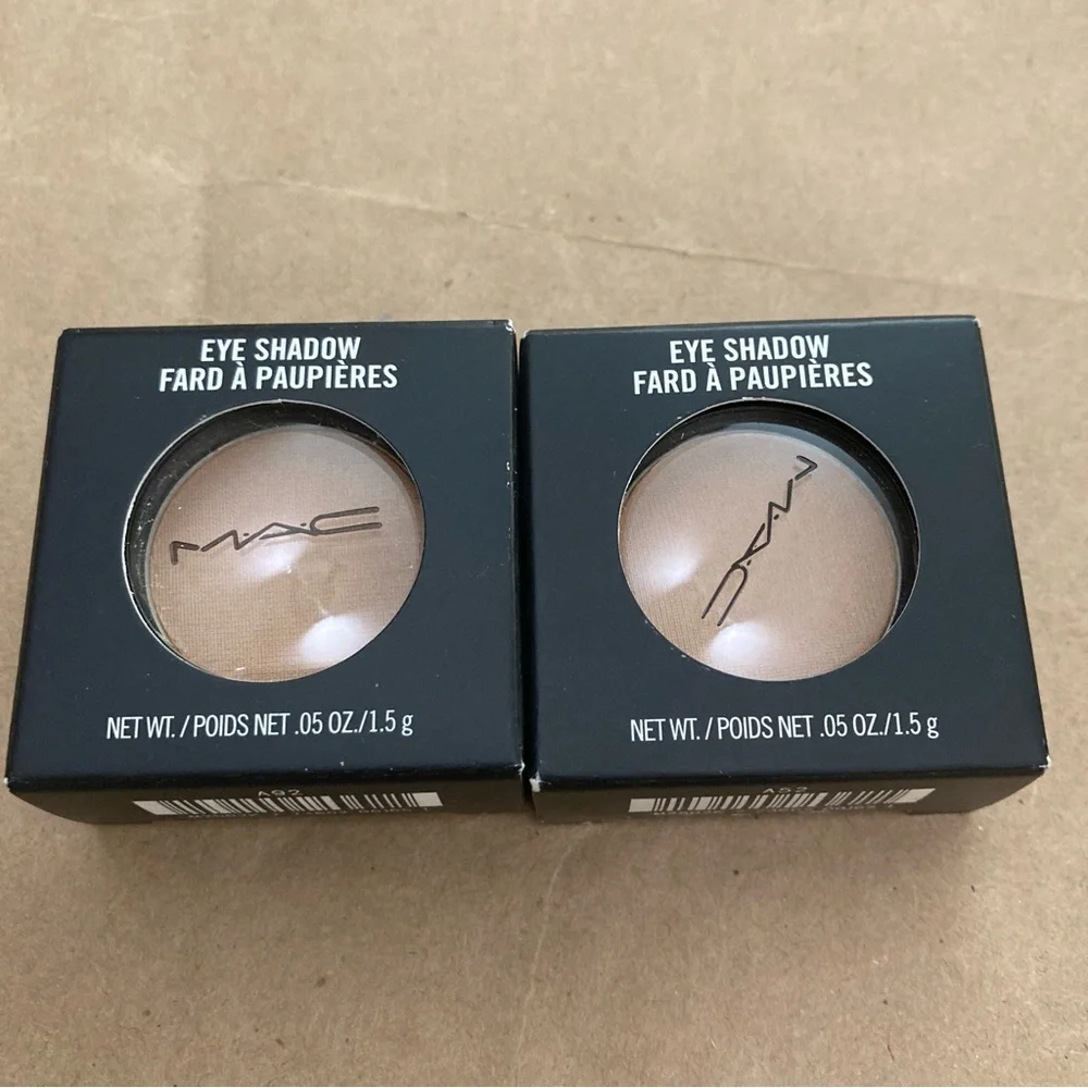 2 x mac eye shadow